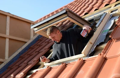 Pose de fenêtres de toit Velux à la Barde